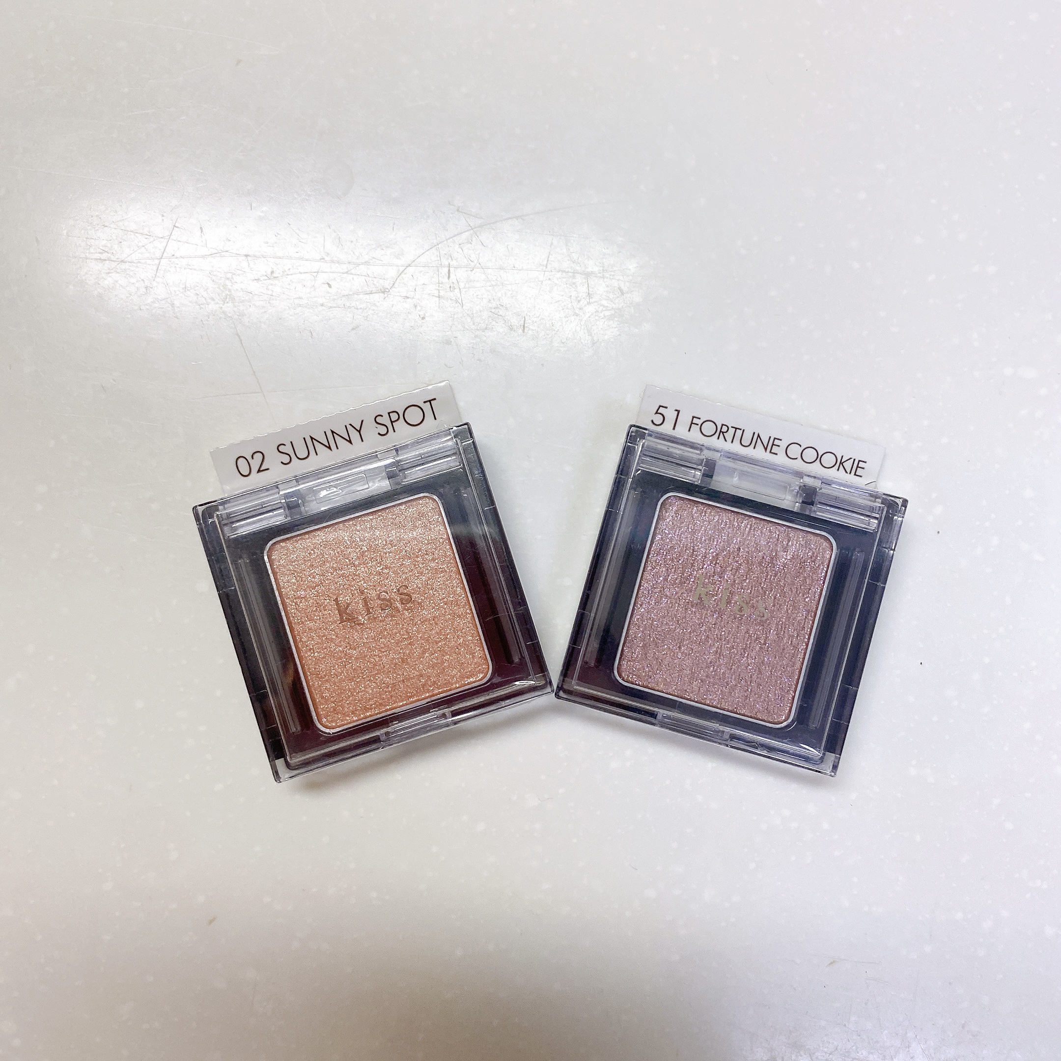  シアー グリッターアイズ/KiSS/単色アイシャドウを使ったクチコミ（2枚目）