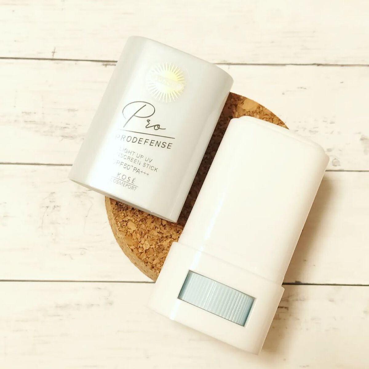 プロディフェンス ライトアップUV スティック/サンカット®/日焼け止めスティックを使ったクチコミ（2枚目）