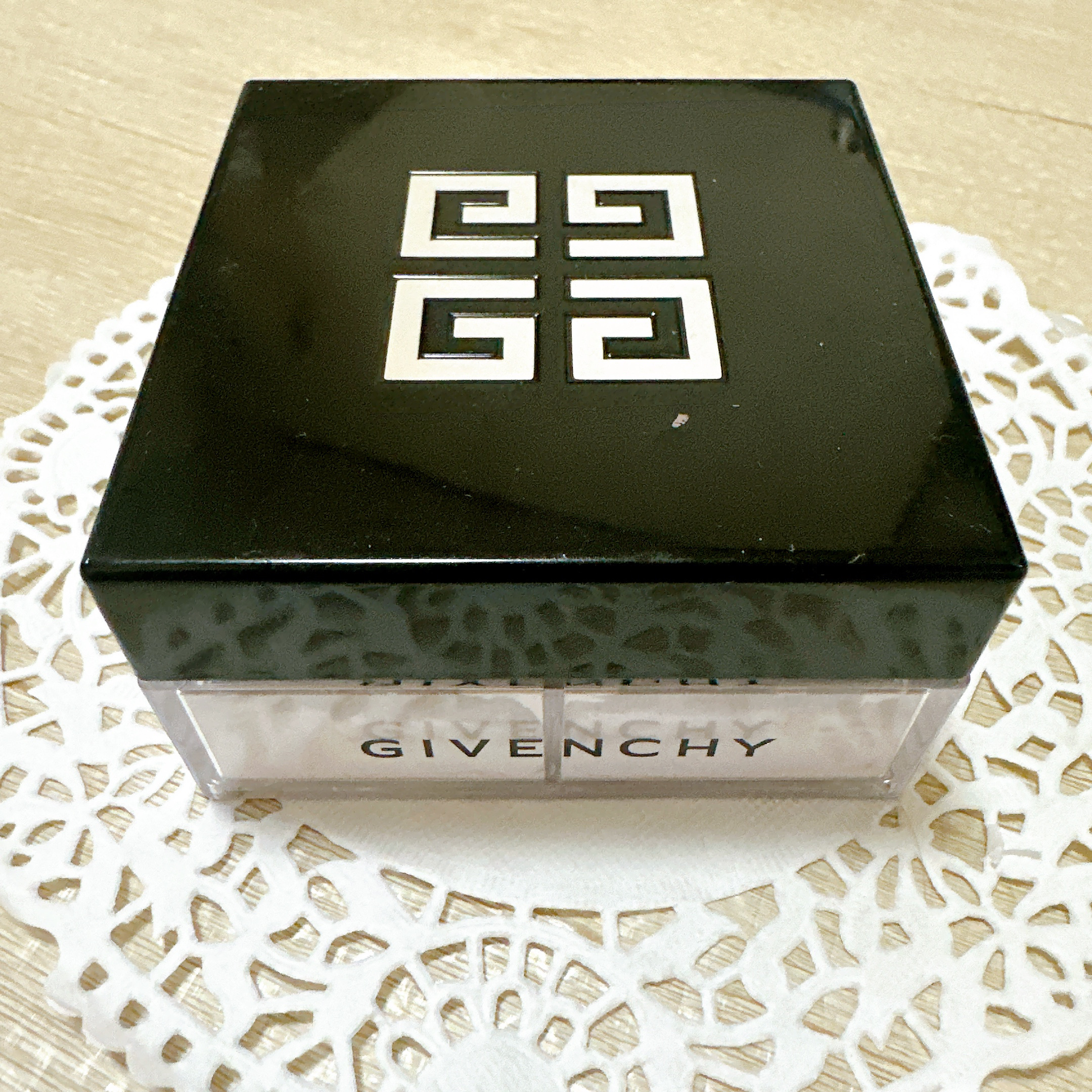 プリズム・リーブル/GIVENCHY/ルースパウダーを使ったクチコミ（2枚目）