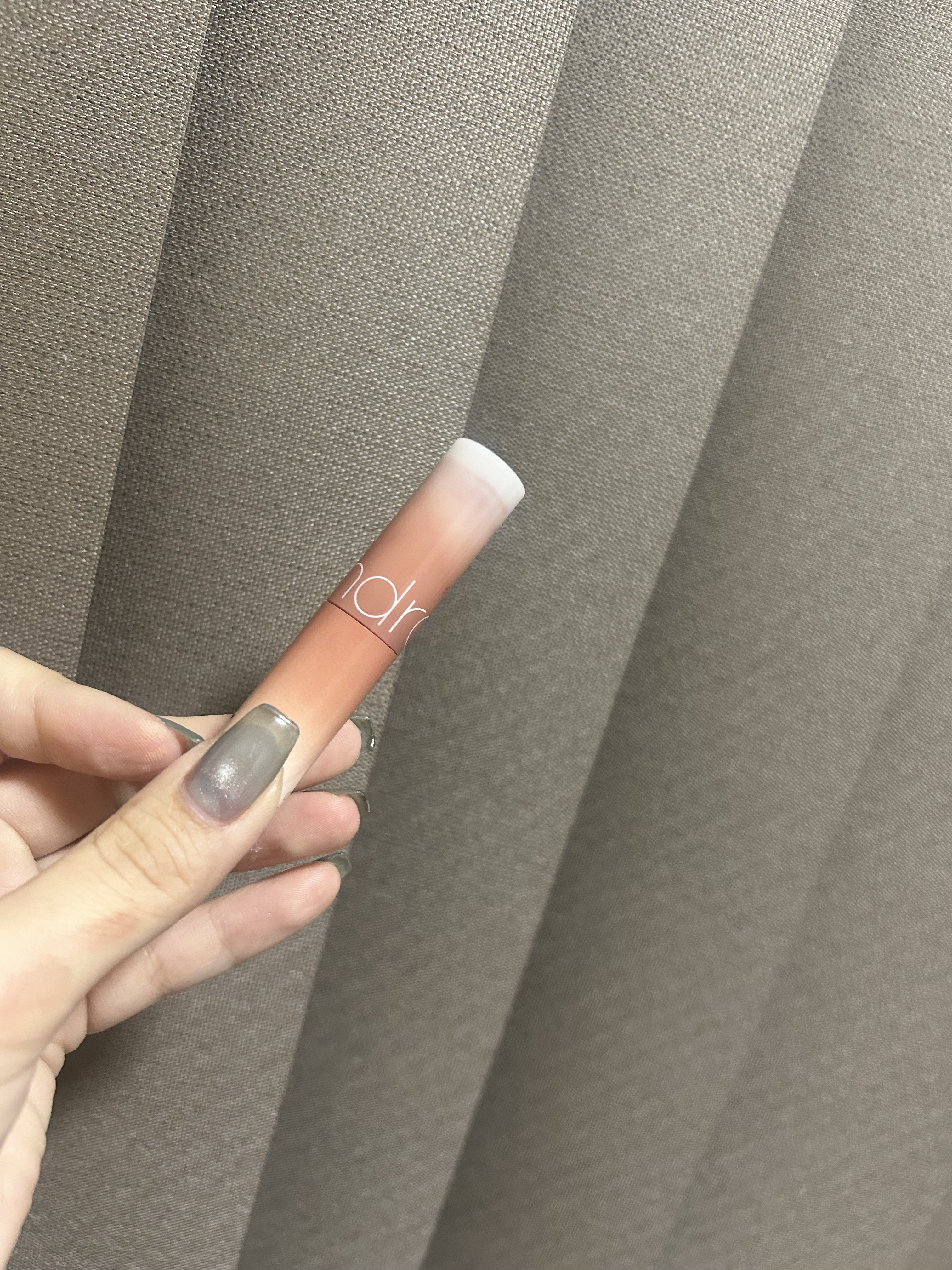 グラスティングメルティングバーム/rom&nd/リップバームを使ったクチコミ（1枚目）