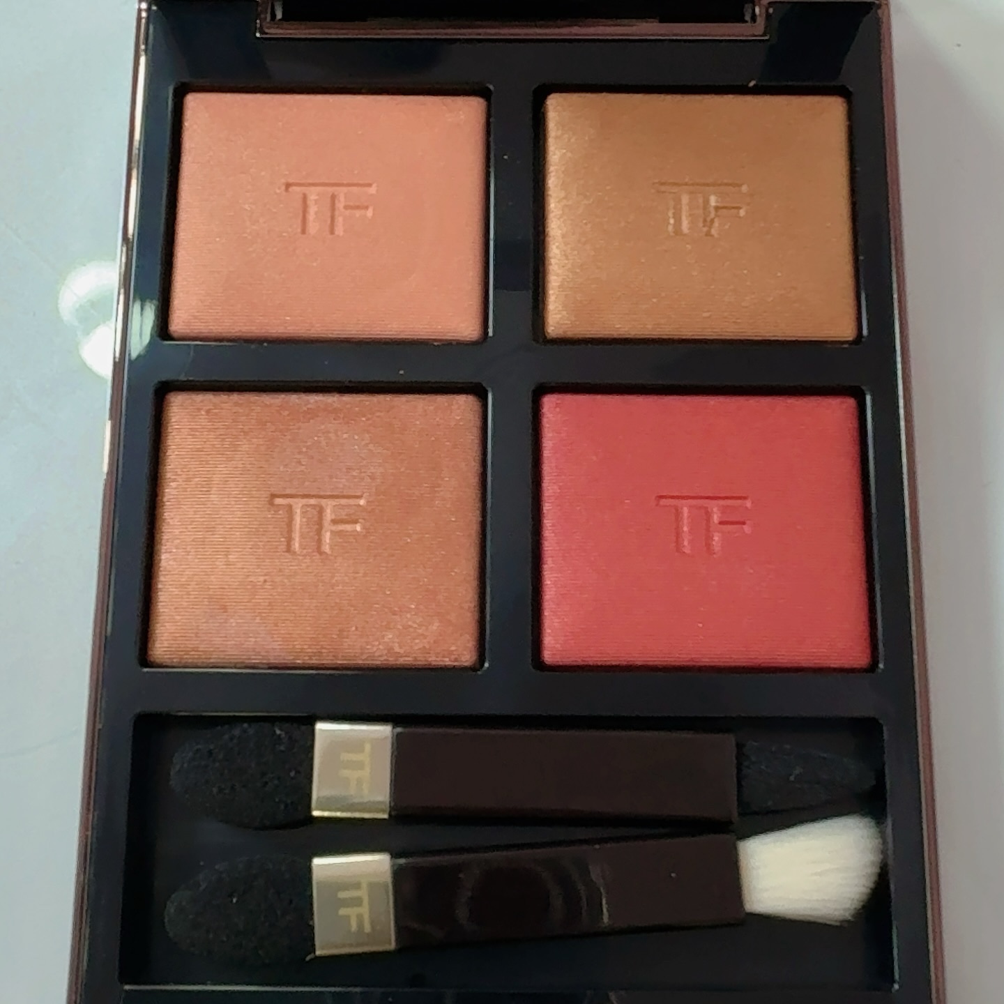 アイ カラー クォード 41A ピーチドーン/TOM FORD BEAUTY/アイシャドウパレットを使ったクチコミ（3枚目）