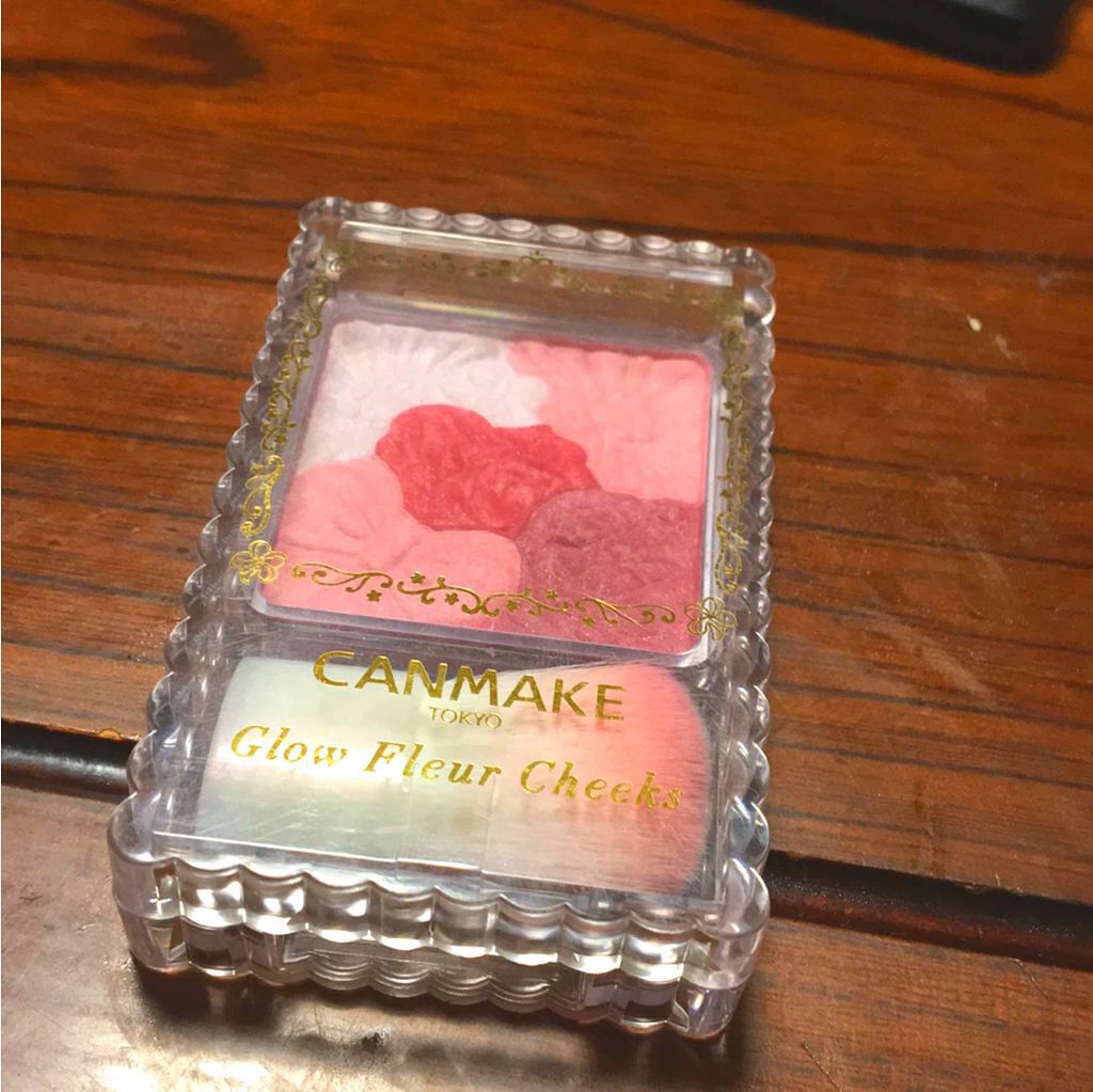 グロウフルールチークス/キャンメイク/パウダーチークを使ったクチコミ（1枚目）