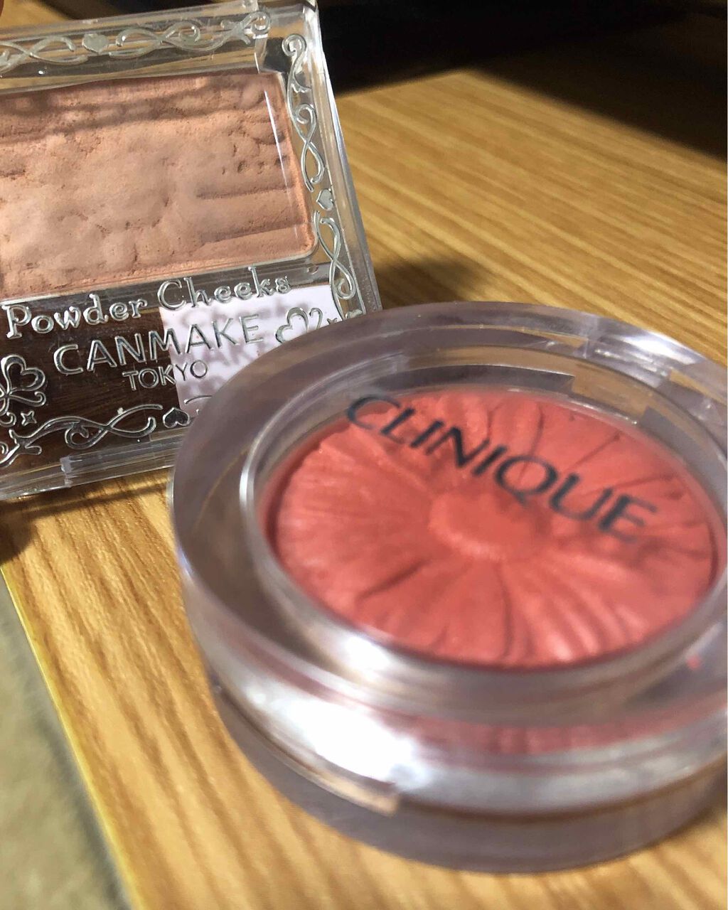 チークで最近買ったもの

キャンメイク  パウダーチークス　pw45
クリニーク  チークポップ　ジンジャーポップ
🌷🌷🌷🌷🌷🌷🌷🌷🌷🌷🌷🌷🌷🌷

ベージュのチークが欲しかったのと、ベージュのチークを買ったことが