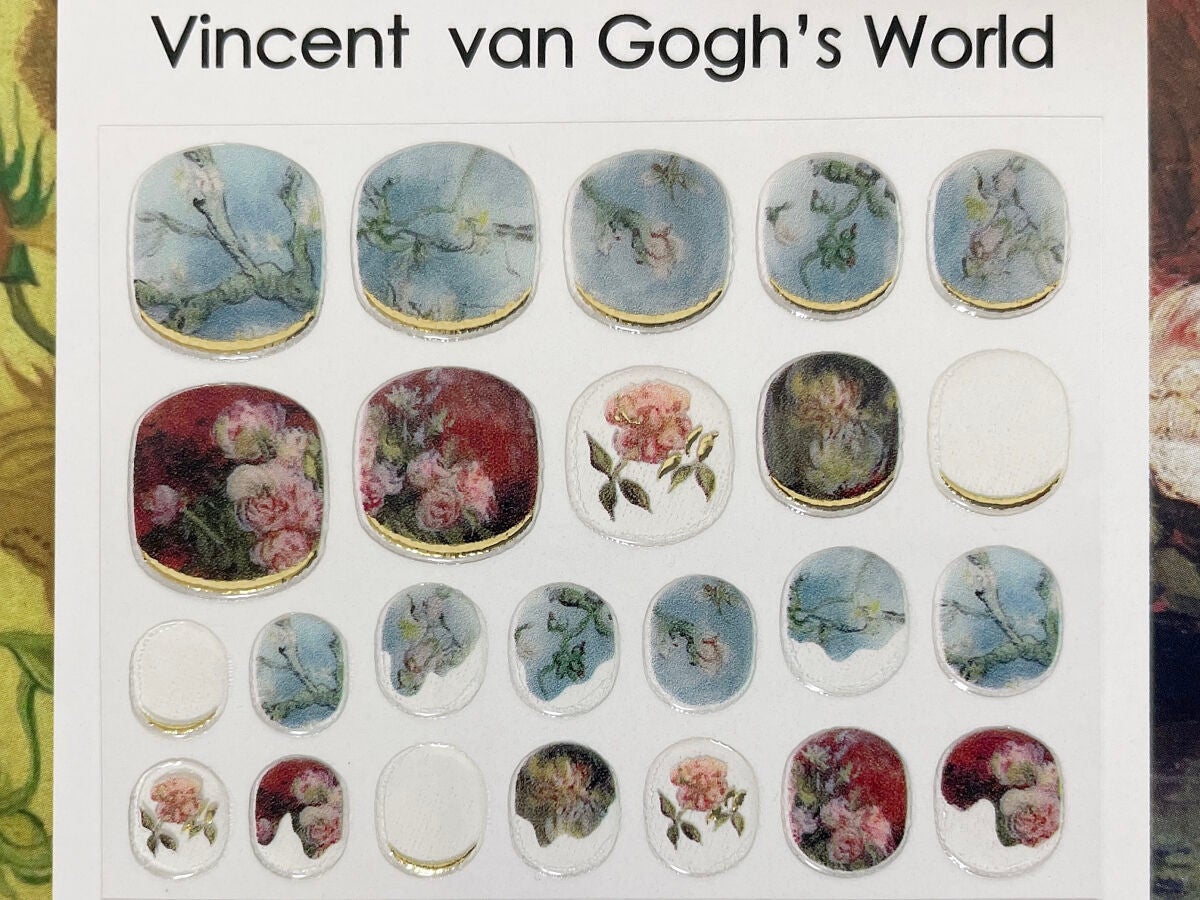 MEDE19F ゴッホの世界をまとうネイルシールの会/フェリシモ/ネイルシールを使ったクチコミ(2枚目)