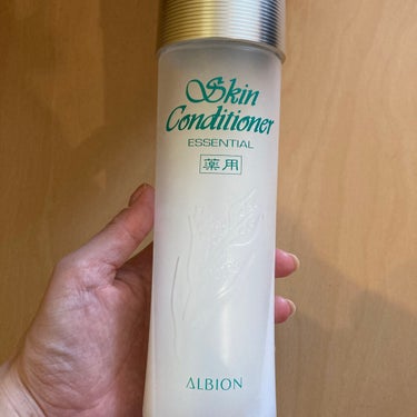 アルビオン 薬用スキンコンディショナー エッセンシャル 330ml/ALBION/化粧水を使ったクチコミ（1枚目）