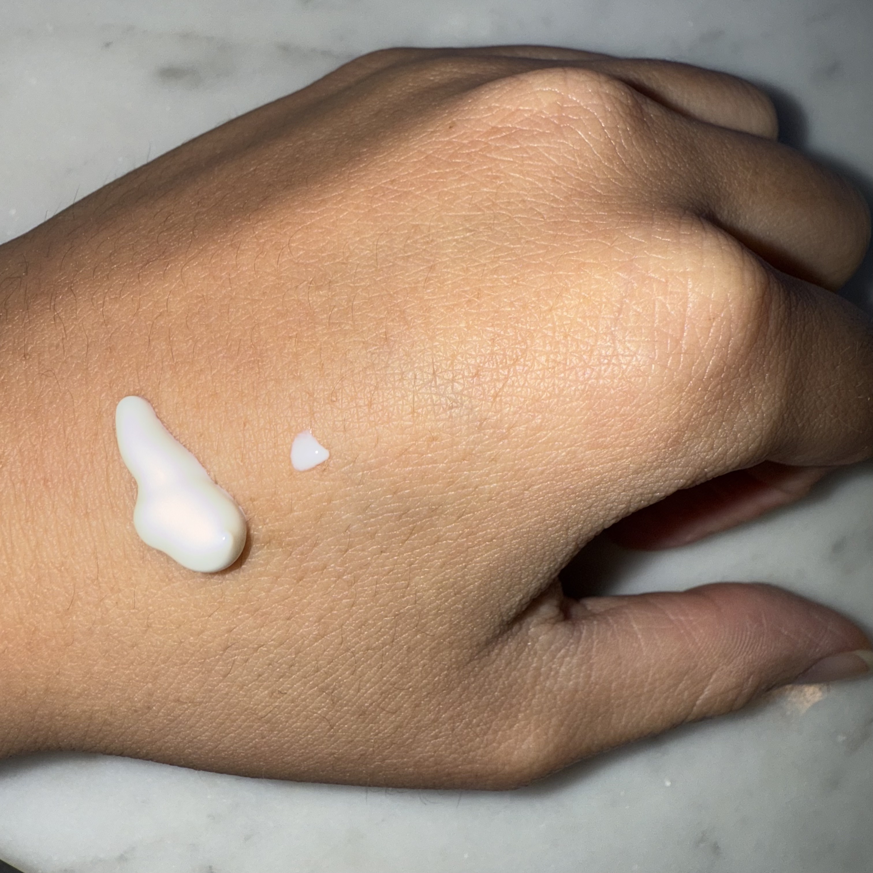 ヒアルーシカ ウォーターフィット サンセラム/SKIN1004/日焼け止めローションを使ったクチコミ（2枚目）