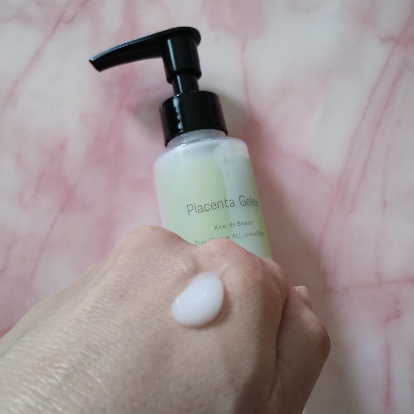 キレイデボーテ オールインワンジュレ/キレイ・デ・ラボ/オールインワン化粧品を使ったクチコミ(4枚目)