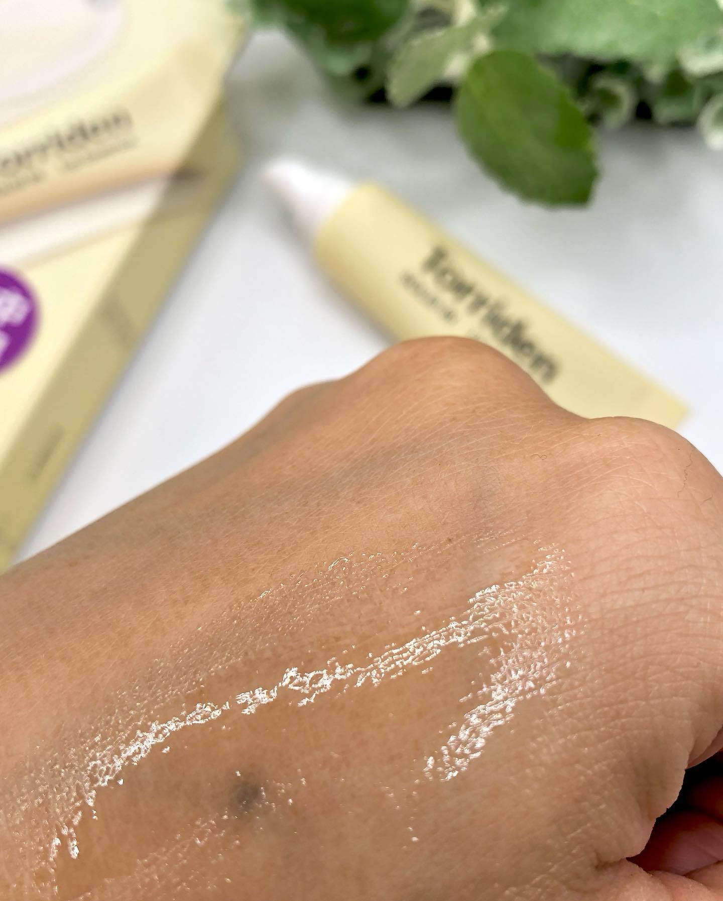 ソリッドイン リップエッセンス/Torriden/リップ美容液を使ったクチコミ（2枚目）