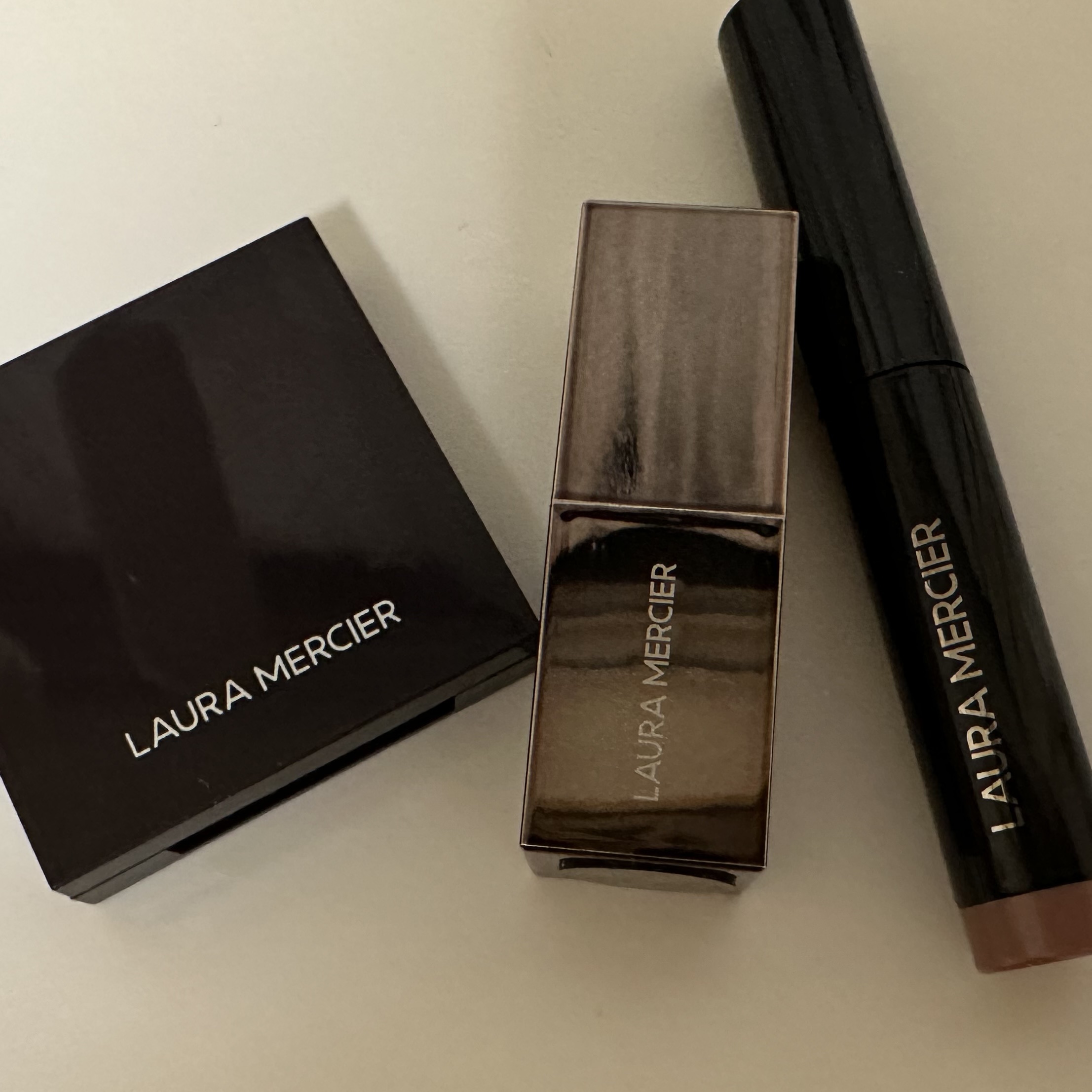 ルージュ エッセンシャル シルキー クリーム リップスティック/ローラ メルシエ/口紅を使ったクチコミ（1枚目）