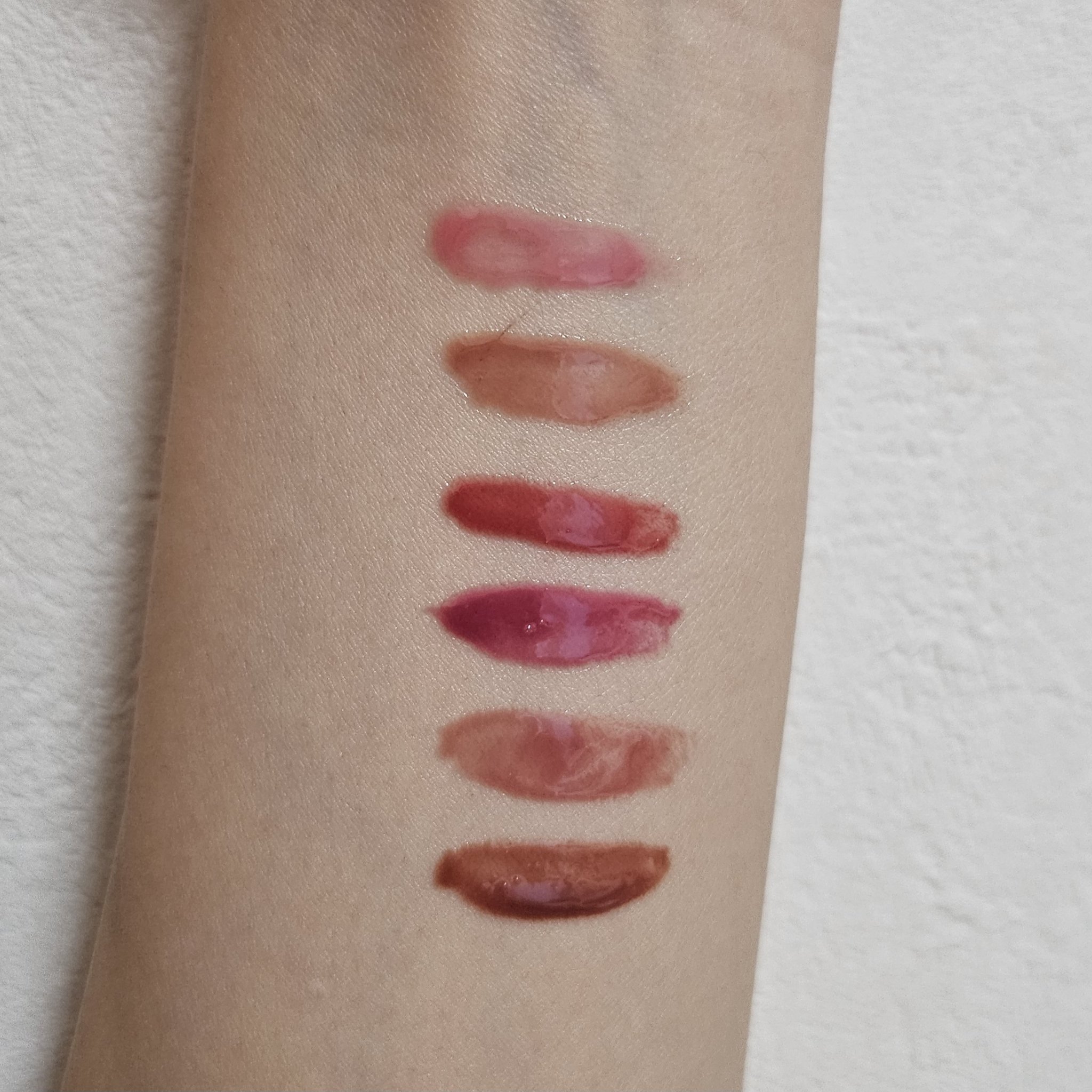 グラスティングカラーグロス/rom&nd/リップグロスを使ったクチコミ（2枚目）