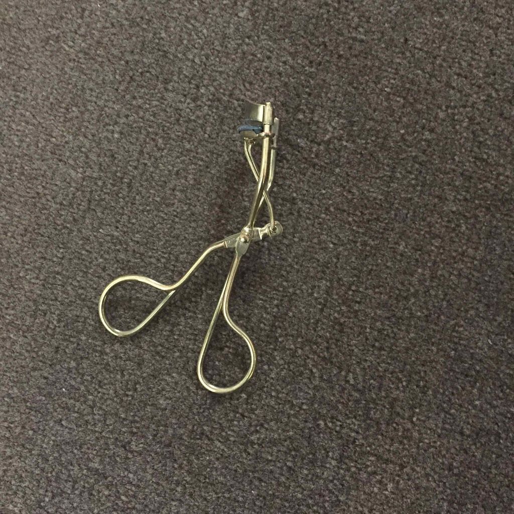 アイラッシュカーラー バネ付/DAISO/ビューラーを使ったクチコミ（1枚目）