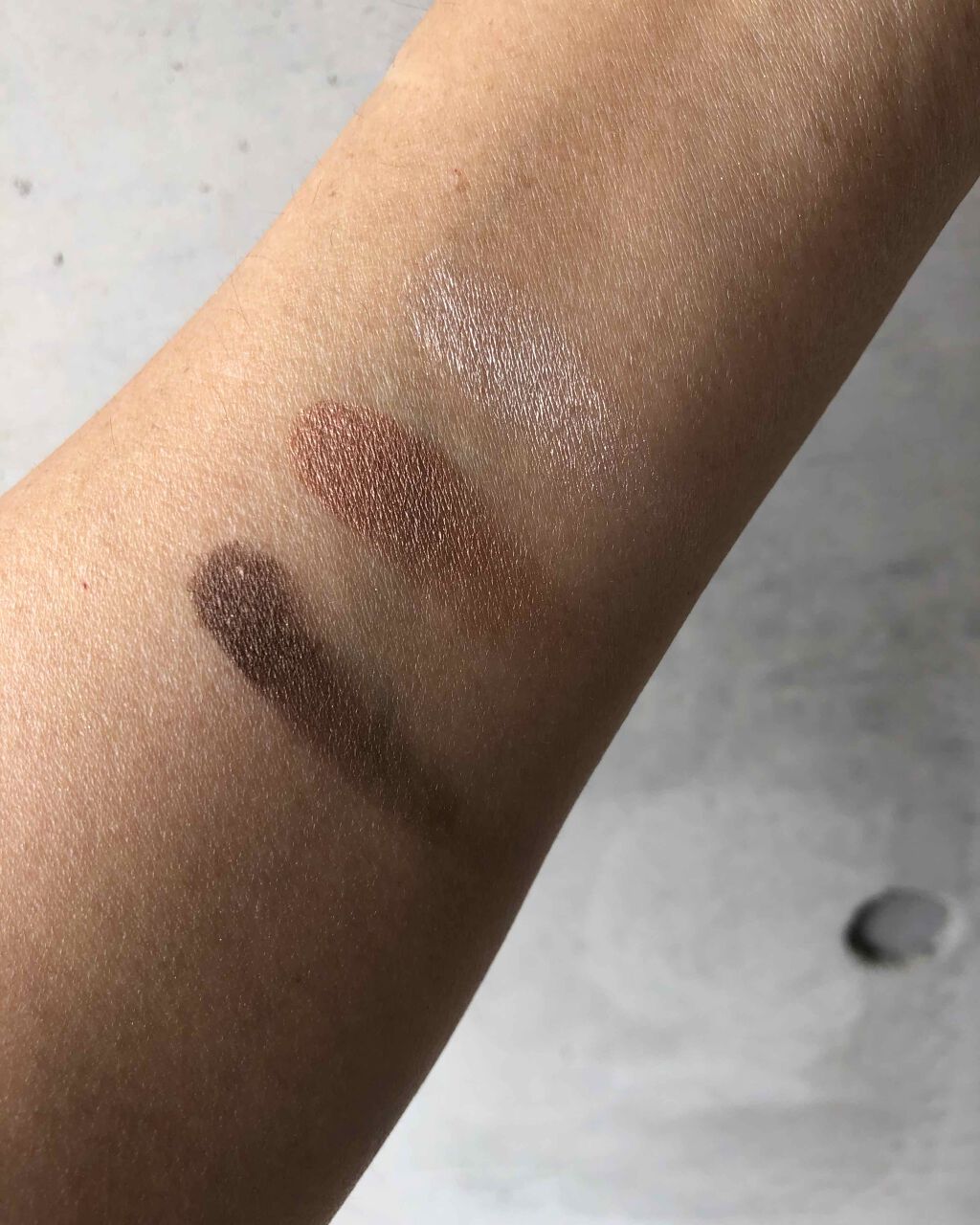 トーンアップアイシャドウ/CEZANNE/アイシャドウパレットを使ったクチコミ（2枚目）