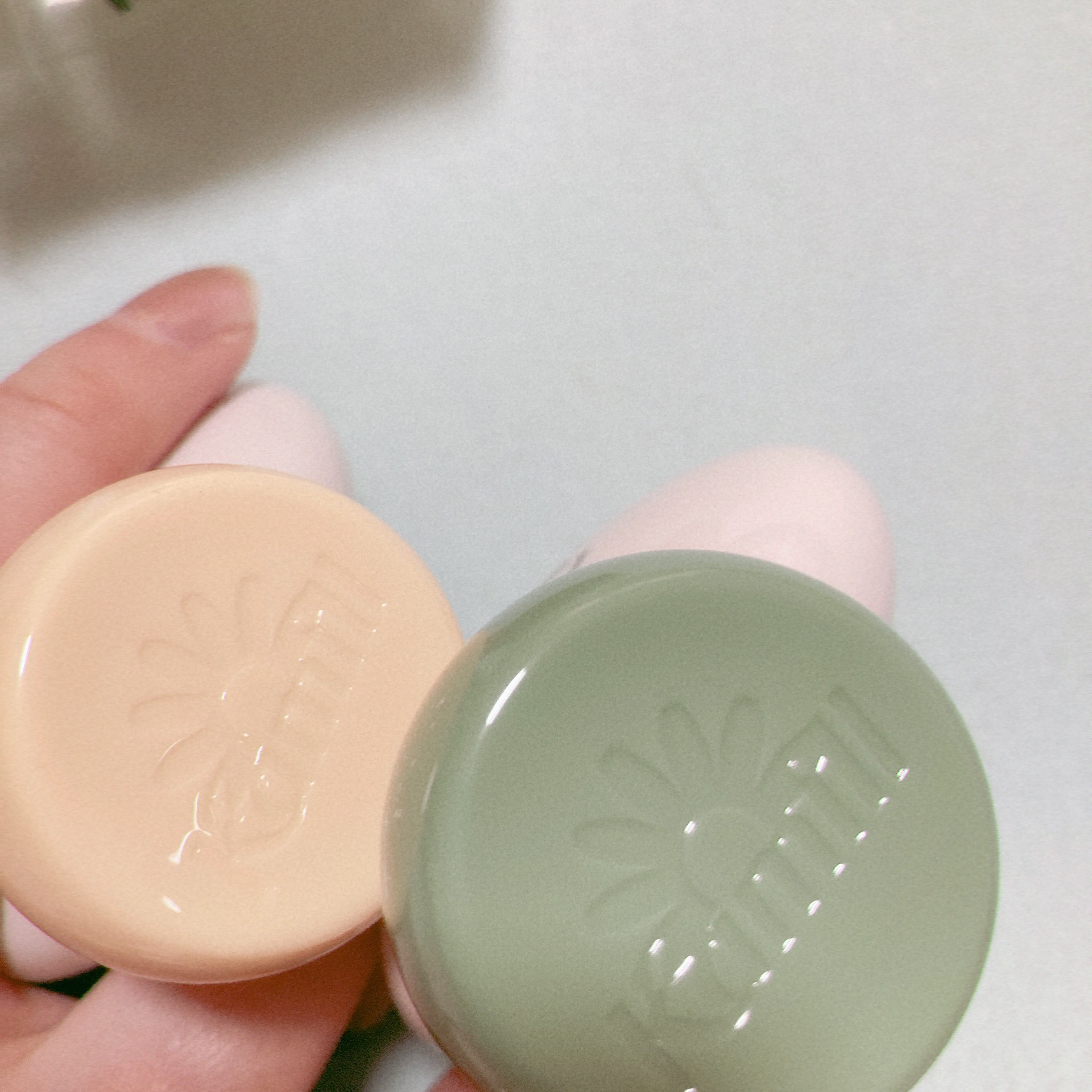 パフューマリー ハンド＆ネイルクリーム デューイアルテミシア 50ml/カミール/ハンドクリームを使ったクチコミ（3枚目）