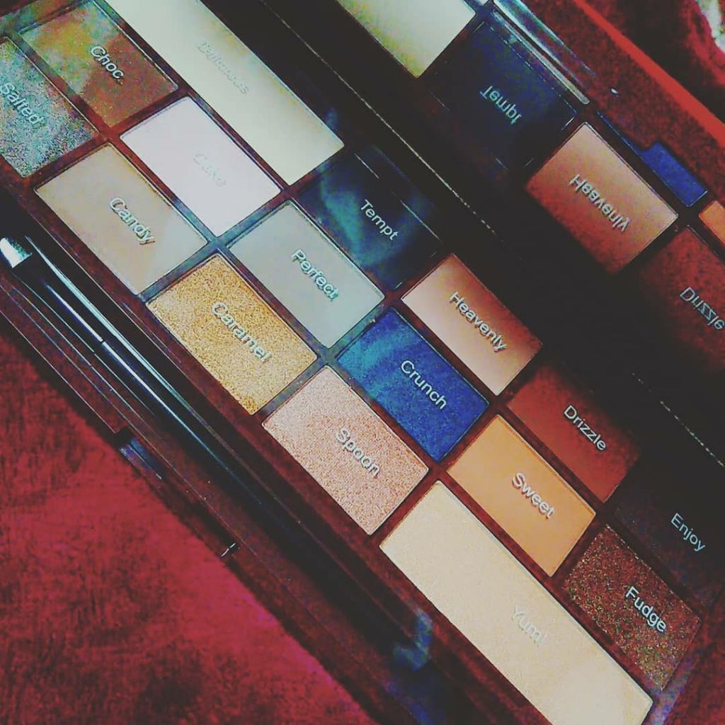 アイラブチョコレート/MAKEUP REVOLUTION/アイシャドウパレットを使ったクチコミ（2枚目）