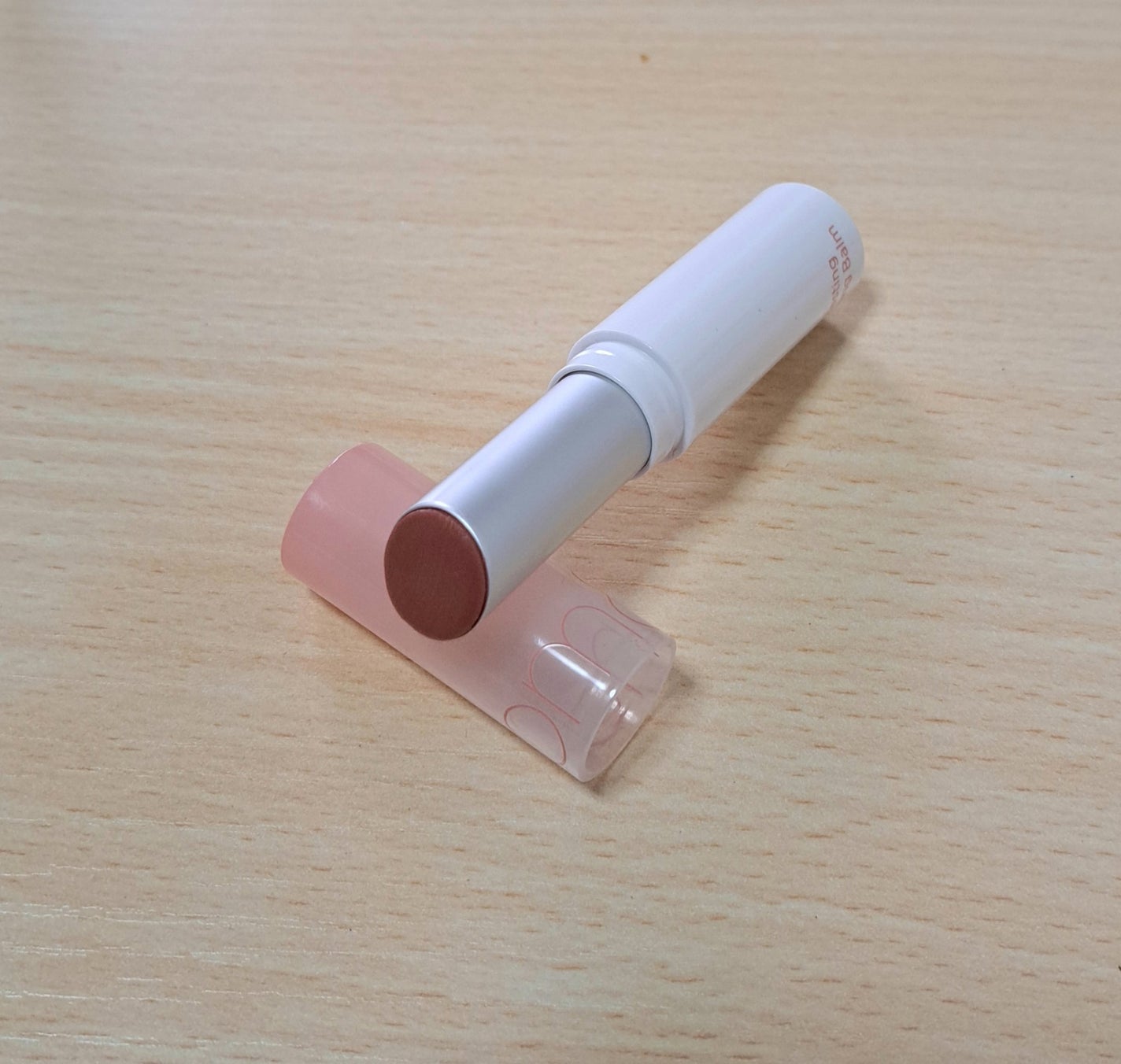 グラスティングメルティングバーム/rom&nd/リップバームを使ったクチコミ(2枚目)