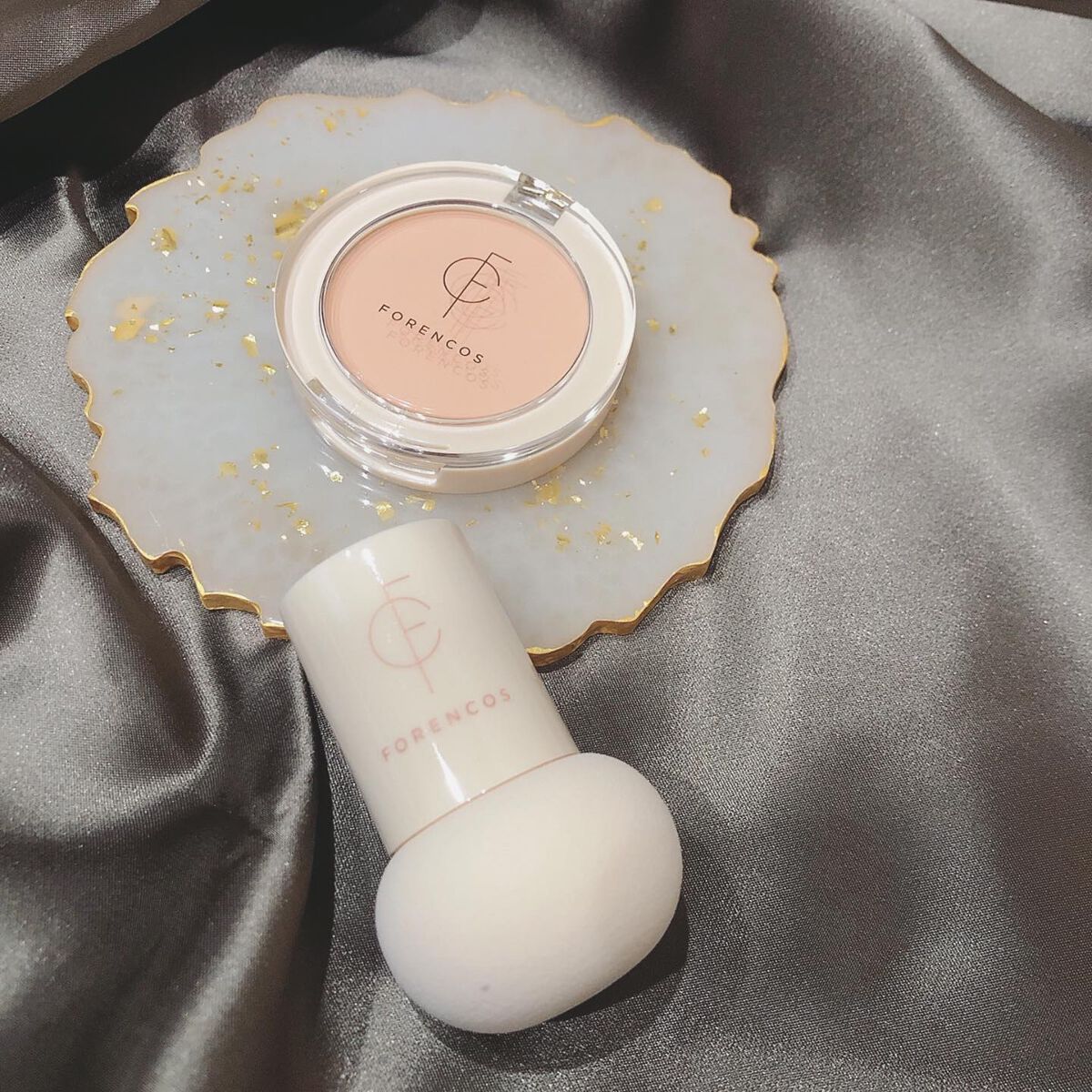 ベアブラッシャー パフ付き 02 オランジェ/フォレンコス/パウダーチークを使ったクチコミ（1枚目）