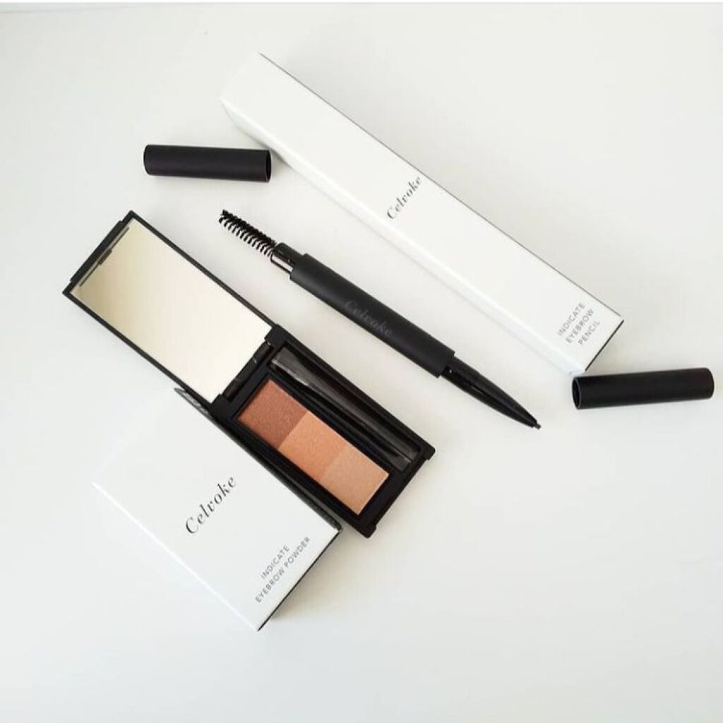 セルヴォーク インディケイトアイブロウパウダー/Celvoke/パウダーアイブロウを使ったクチコミ（1枚目）