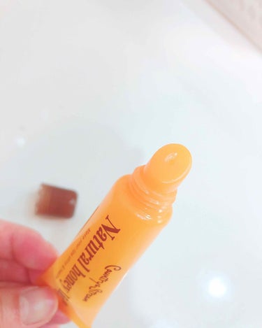 カントリー&ストリーム ハニーフルリップ HMのクチコミ「《natural honey lip🍯🐝》

LIPSの投稿で知って以来愛用中です💕
チューブ.....」（2枚目）