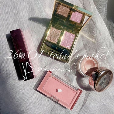 ○today's make○

26歳OL女子のリアルなメイク道具です☺️
何か参考になれば幸いです。

eyeshadow
Elégance　アルモニーアイズ　101
COSME DECORTE　アイ