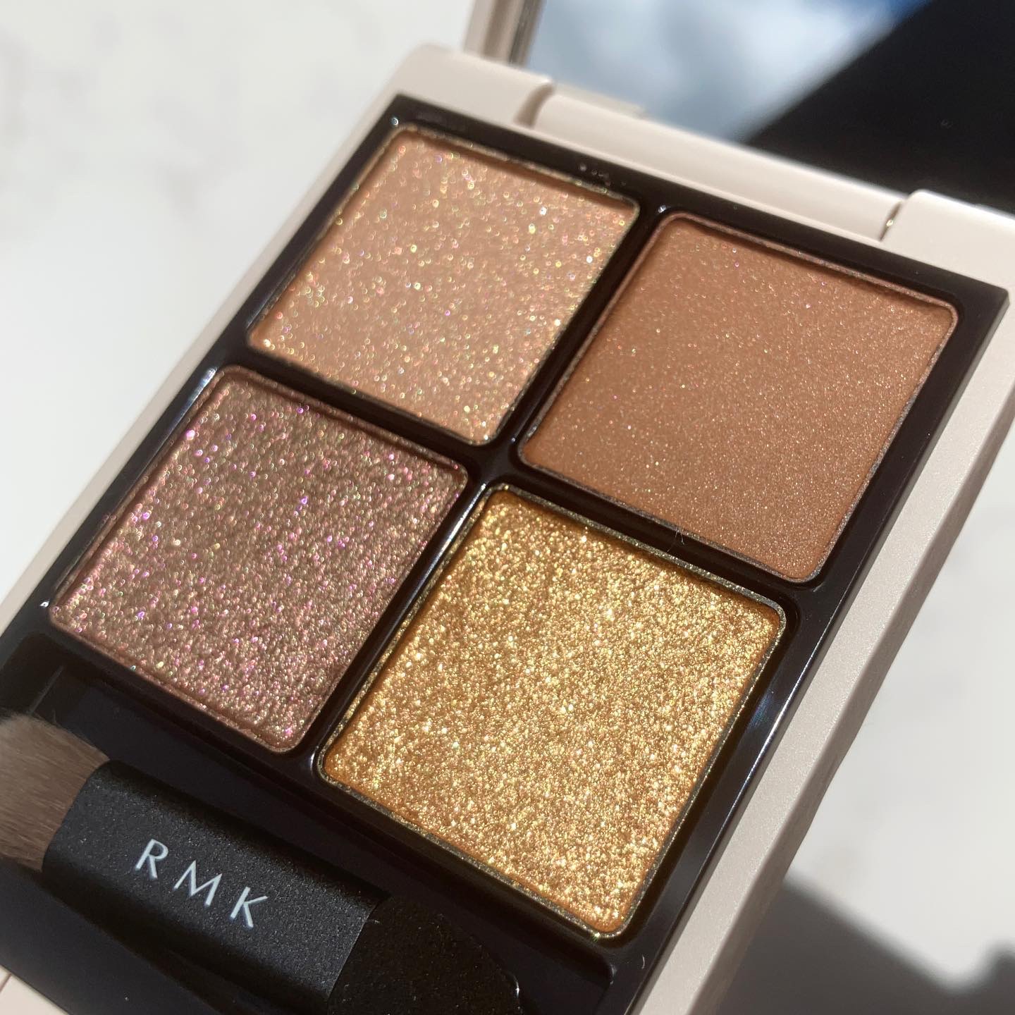 RMK シンクロマティック アイシャドウパレット/RMK/アイシャドウパレットを使ったクチコミ（2枚目）