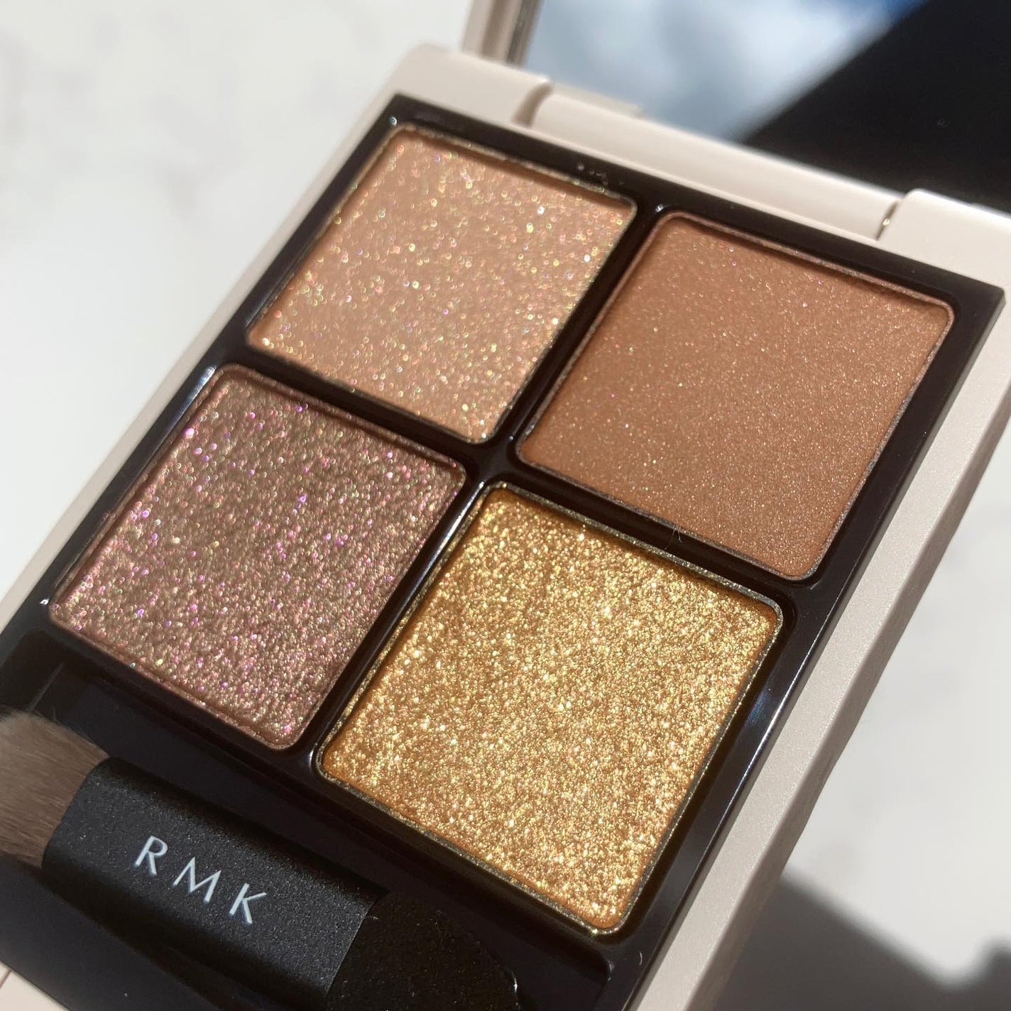 RMK シンクロマティック アイシャドウパレット/RMK/アイシャドウパレットを使ったクチコミ(2枚目)