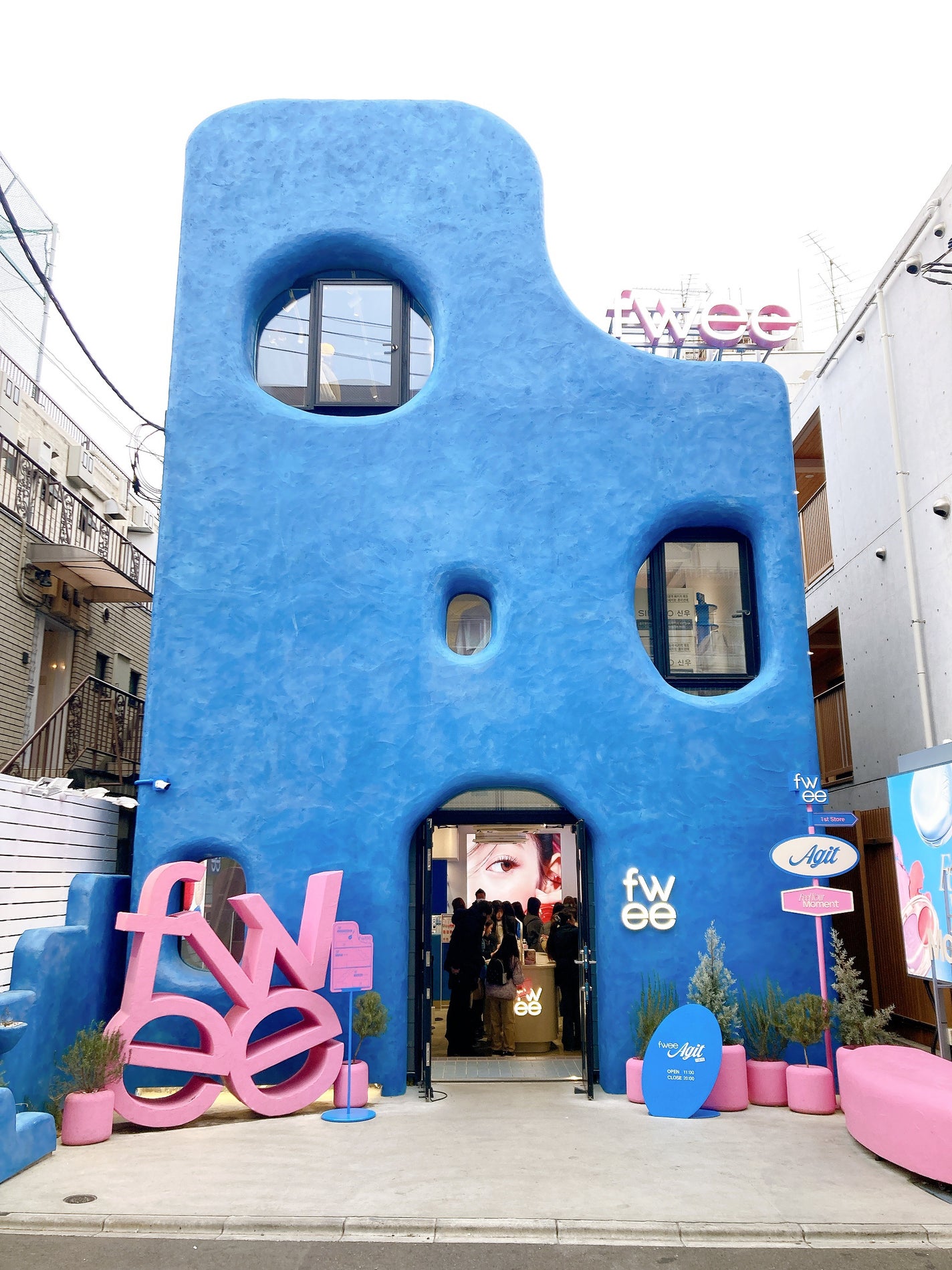 ãããïžð©µãã©ãã100 on LIPS ãfweeã¢ãžãæ±äº¬ã«è¡ã£ãŠããŸããð©·ð©µéåº11æäžåºŠã«å°çãã..ãïŒ1æç®ïŒ