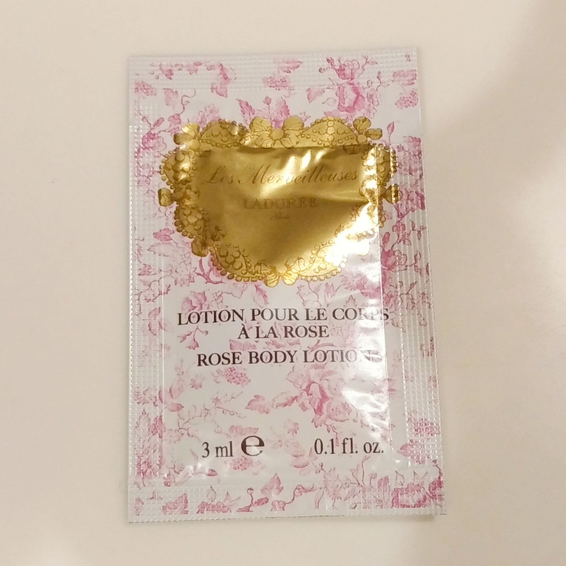 ローズ ボディ ローション/レ・メルヴェイユーズ ラデュレ/ボディローションを使ったクチコミ（1枚目）