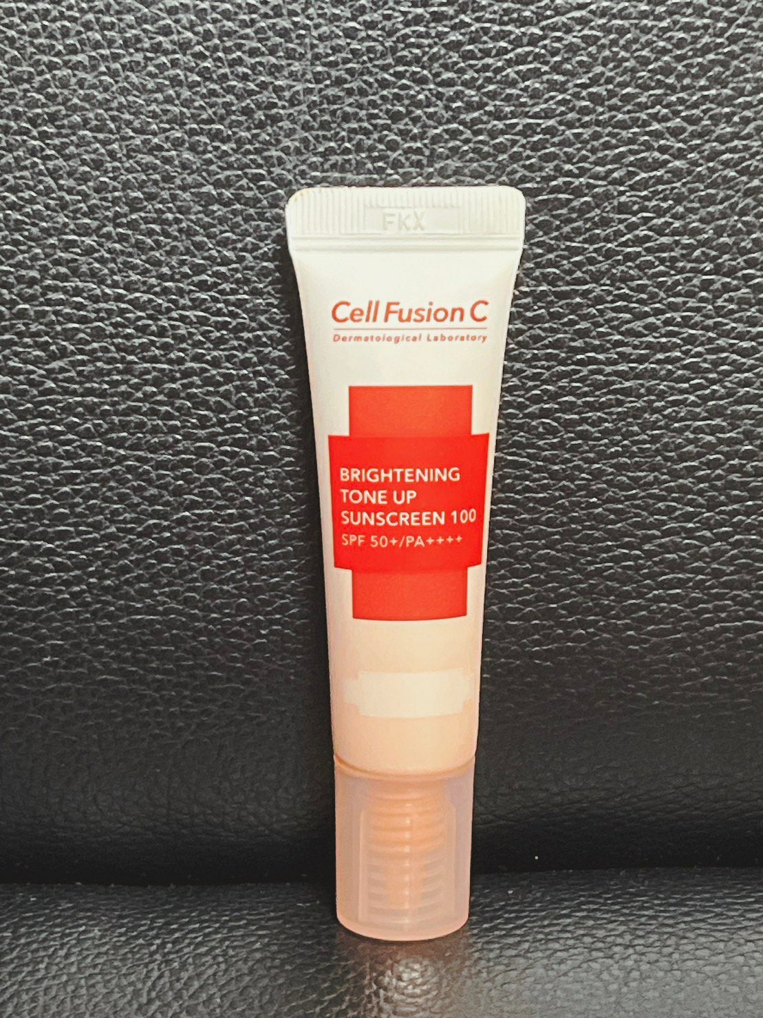 BRIGHTNING TONE UP SUNSCREEN 100/Cell Fusion C(セルフュージョンシー)/日焼け止めクリームを使ったクチコミ(1枚目)