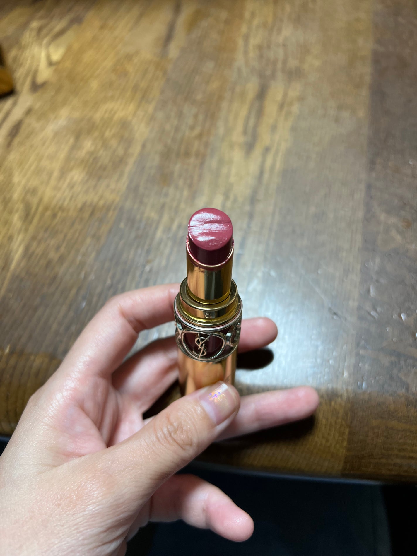 ルージュ ヴォリュプテ シャイン/YVES SAINT LAURENT BEAUTE/口紅を使ったクチコミ(2枚目)