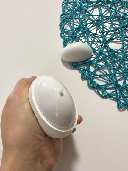 CHANEL シャネル N°5 ロー ハンドクリームのクチコミ「香りが良くラグジュアリーな気分になれる、ハンドクリーム。
私は手が荒れすぎてなかなかハンドク.....」(2枚目)