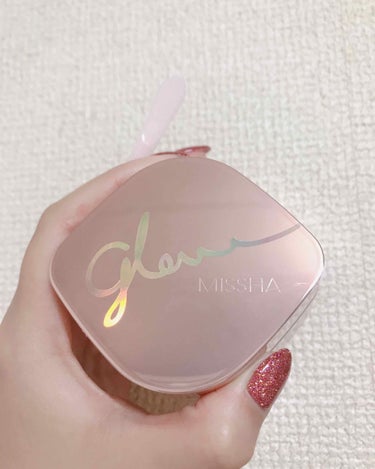 最近Qoo10さんでGETした、MISSHAの新作の#GLOW   シリーズです🙊💗💭
#MISSHA GLOW SKIN BALM です🙌🏻💓
こちらは、プライマー＋保湿クリームにもなってて
めっちゃ