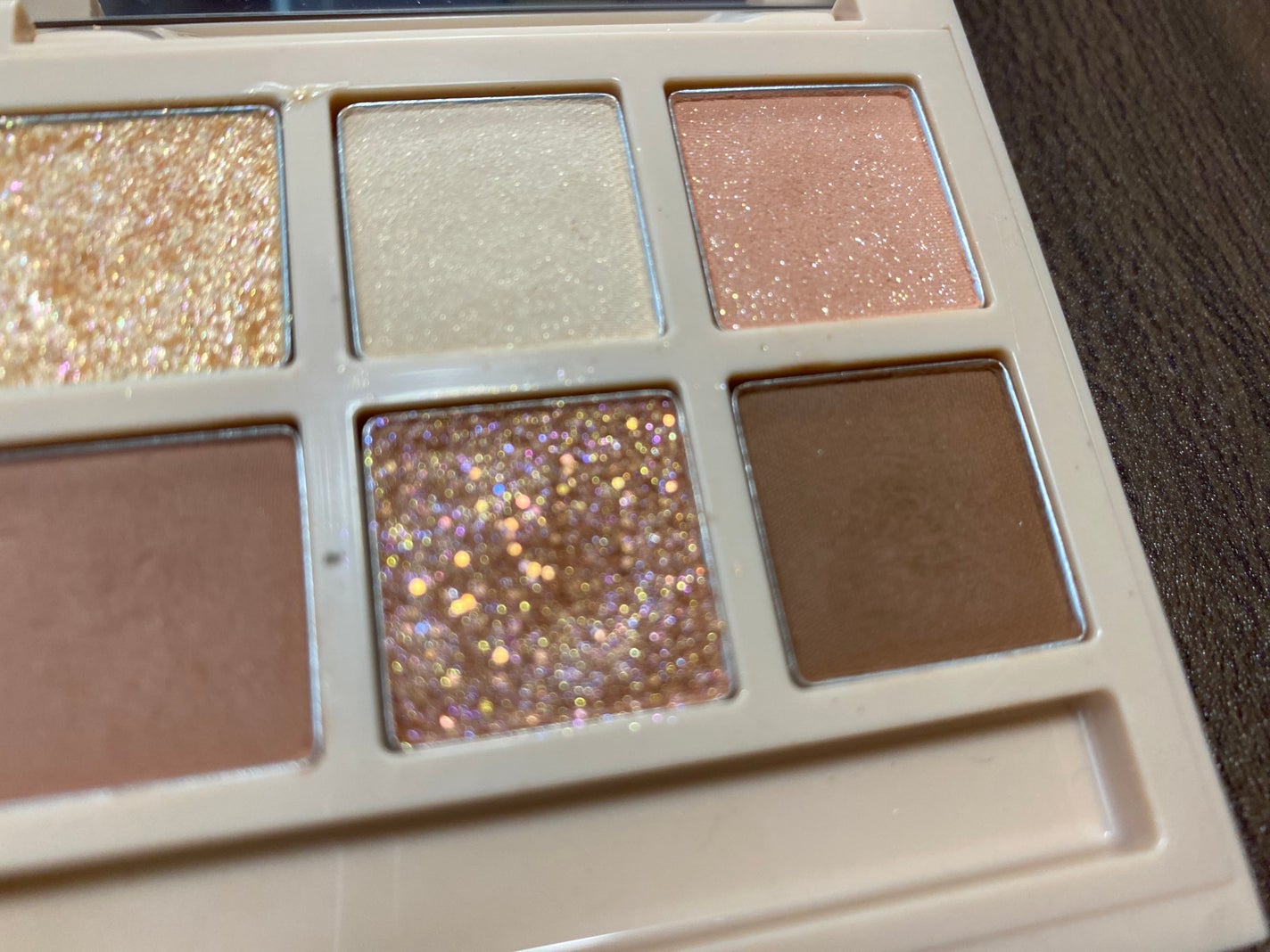 プレイカラーアイズミニ ニューイヤーパーティー/ETUDE/アイシャドウパレットを使ったクチコミ(3枚目)