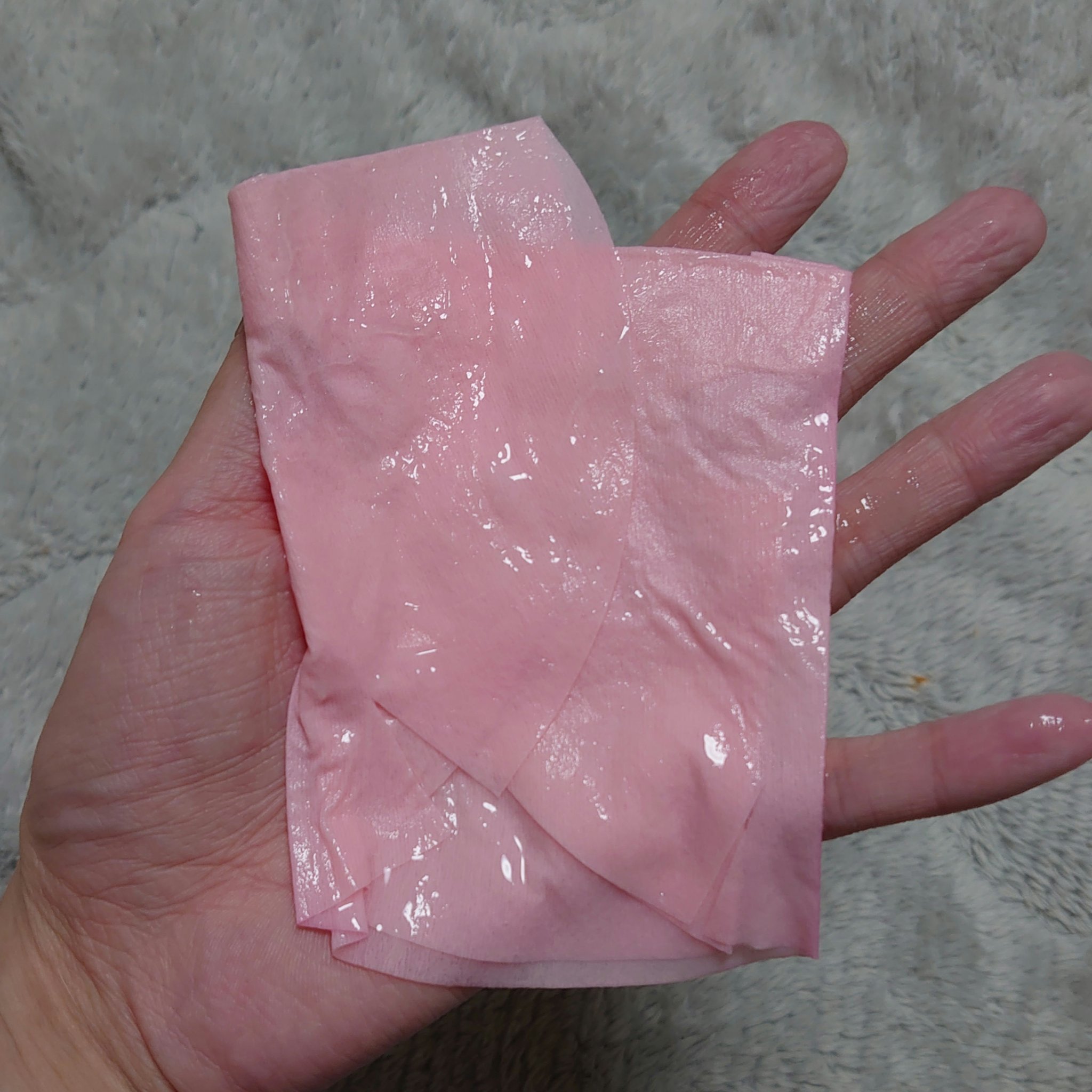 ローズ＆ティーツリーポアタイトニングマスク/VERAMORE/シートマスク・パックを使ったクチコミ（2枚目）