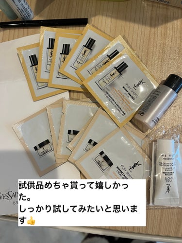 YVES SAINT LAURENT BEAUTE ピュアショット エッセンス ローションのクチコミ「【イブサンローラン／化粧水／初体験／浸透する】
デパコスの中でも個人的にめちゃ気になってたイブ.....」（2枚目）