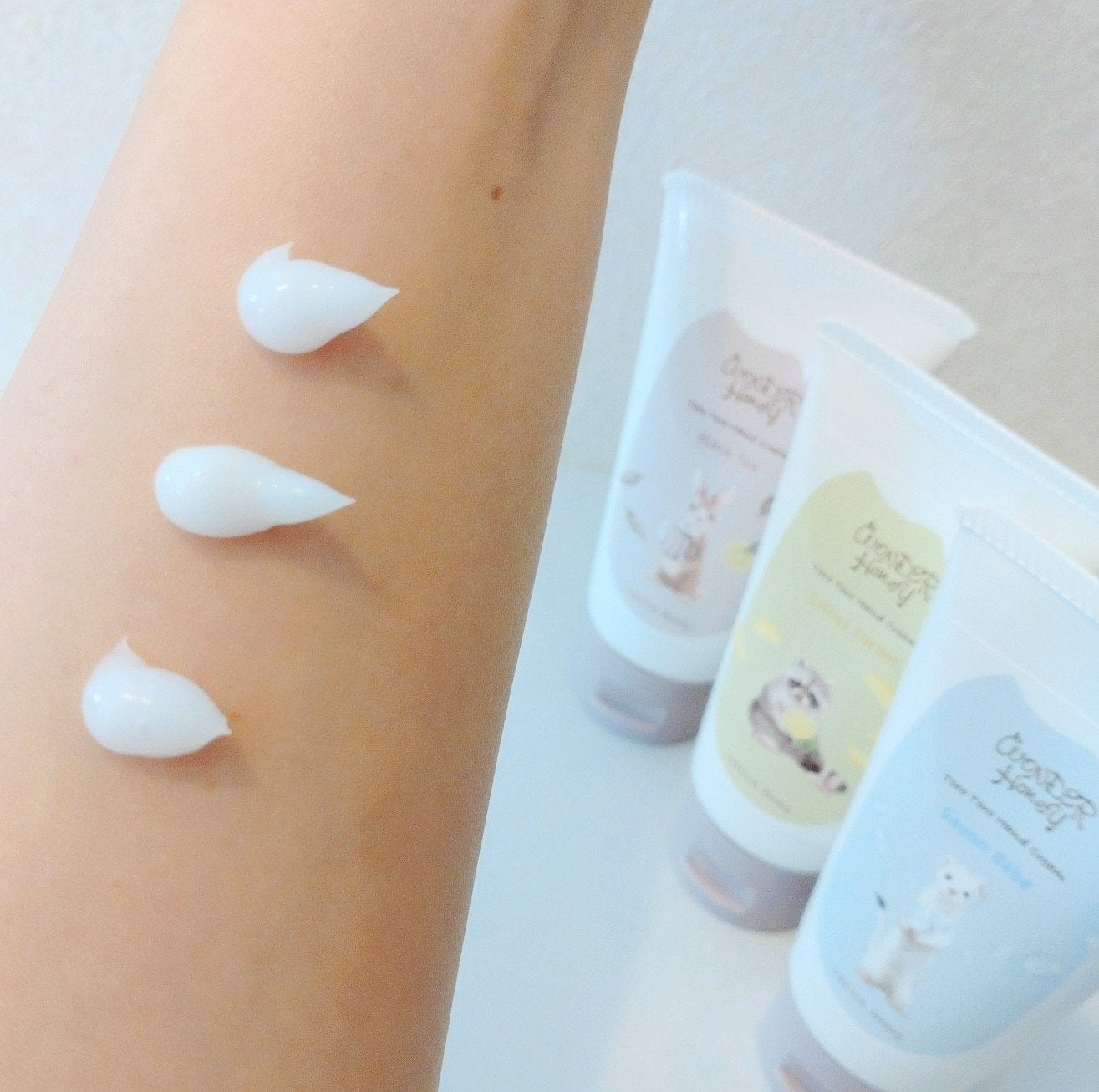 ワンダーハニー とろとろハンドクリーム サボンべべ/VECUA Honey/ハンドクリームを使ったクチコミ(2枚目)