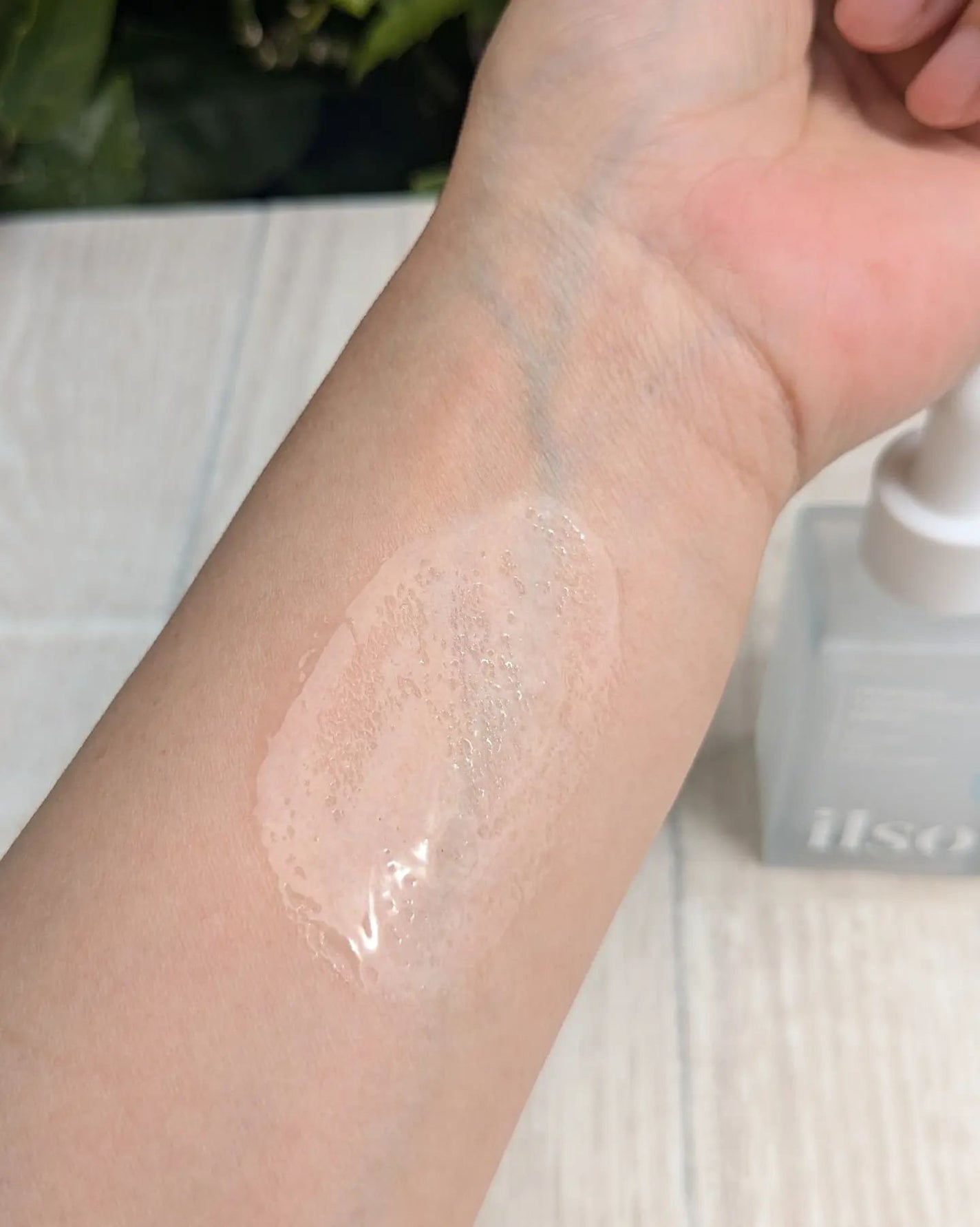 モリンガタイトニングポアセラム/ilso/美容液を使ったクチコミ(4枚目)