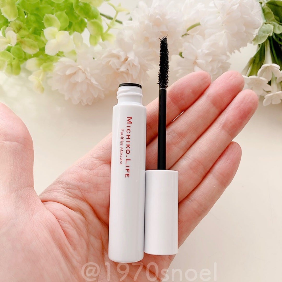 フォルトリスマスカラ/MICHIKO.LIFE/まつげ美容液を使ったクチコミ(5枚目)