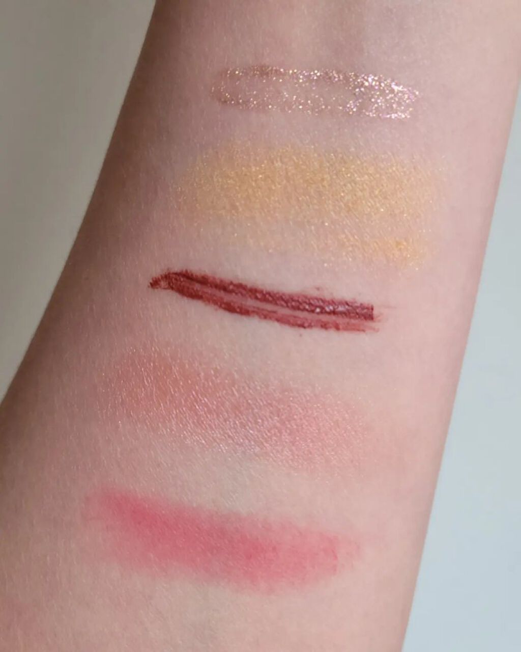 フィーリングス パレット NAC003：mimosa（ミモザ）/rihka/アイシャドウパレットを使ったクチコミ（3枚目）