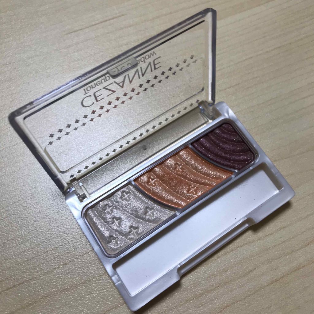 トーンアップアイシャドウ/CEZANNE/アイシャドウパレットを使ったクチコミ（1枚目）
