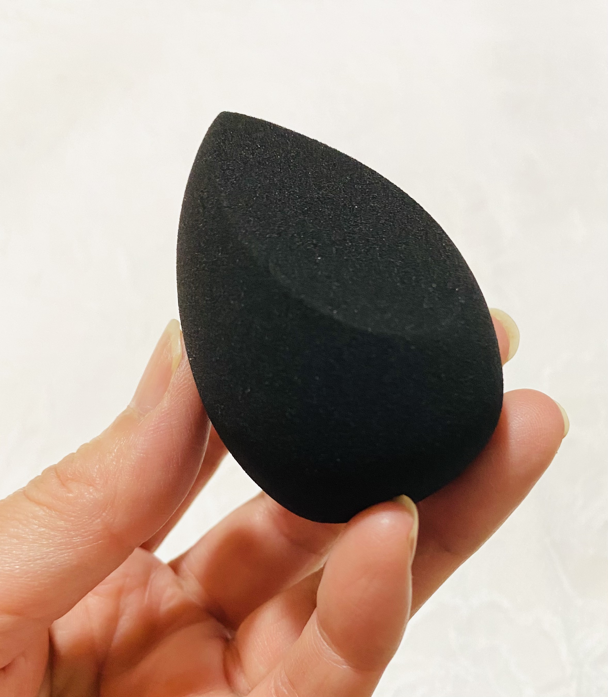 ティアドロップスポンジ/チャコット・コスメティクス/パフ・スポンジを使ったクチコミ（2枚目）