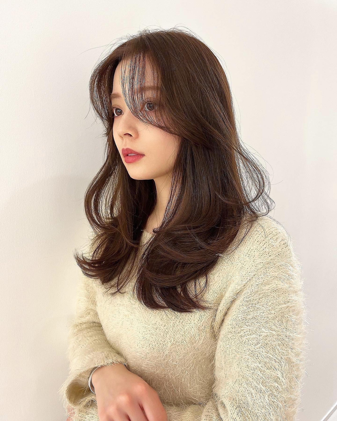 HARUNA on LIPS 「巻き方で変わる‼️色んな巻き方を楽しめます♪.🙋🏼♀️私の載..」(3枚目)