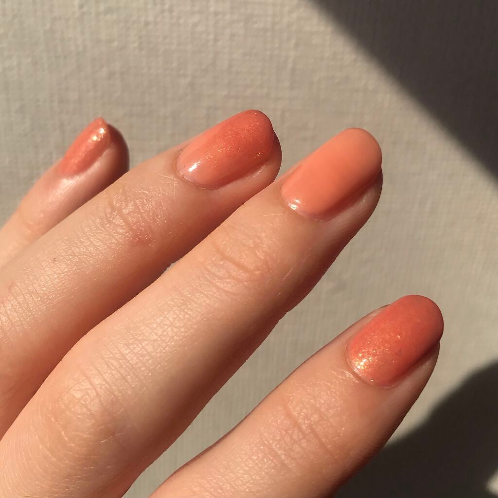 カラフルネイルズ/キャンメイク/マニキュアを使ったクチコミ(2枚目)