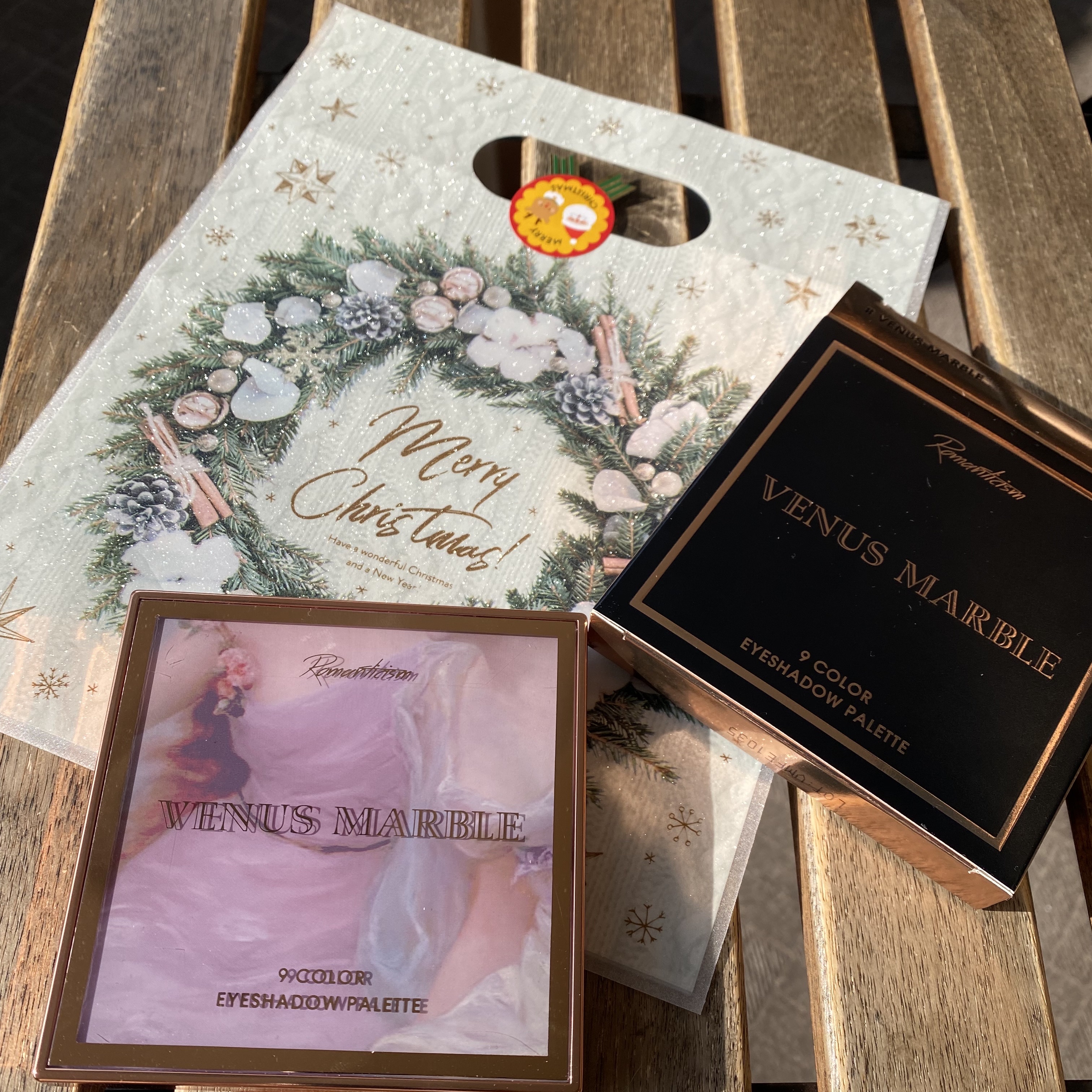 VenusMarble 9色アイシャドウパレット Romanticism（ロマンチシズム）/Venus Marble/アイシャドウパレットを使ったクチコミ（1枚目）