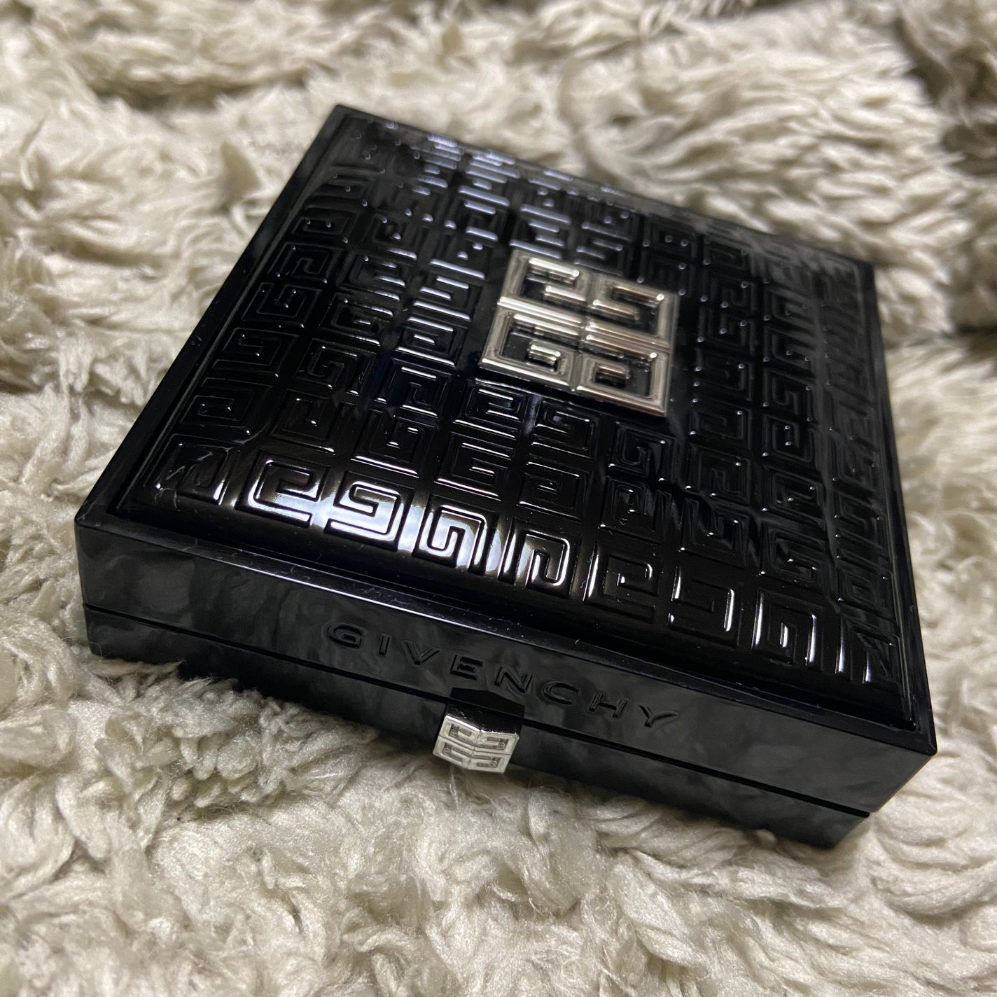 ããªãºã ã»ãªãŒãã«/GIVENCHY/ã«ãŒã¹ããŠããŒã䜿ã£ãã¯ãã³ãïŒ2æç®ïŒ