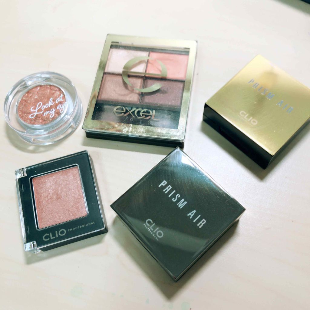 プリズム エアー シャドウ 15 DEEP BRANDY/CLIO/単色アイシャドウを使ったクチコミ（3枚目）