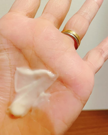 ララポルトヘアエマルジョン/need near/ヘアミルクを使ったクチコミ(4枚目)