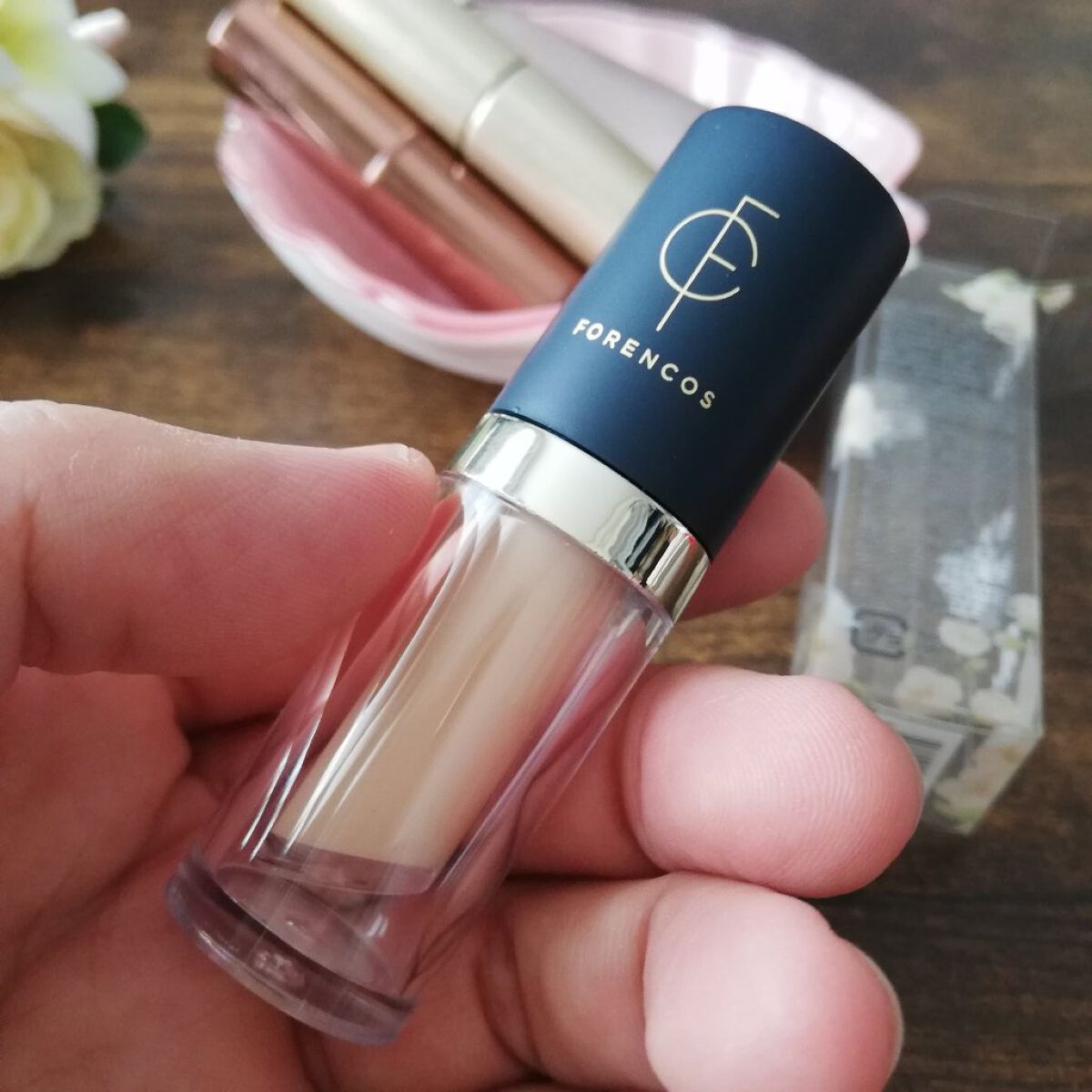 タトゥーウォータープルーフスカーコンシーラー/フォレンコス/リキッドコンシーラーを使ったクチコミ(2枚目)