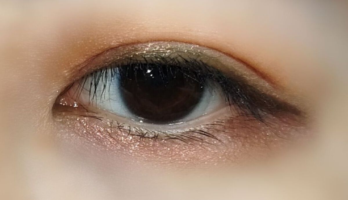 マルチグリッターカラー 10 TAIYO（タイヨウ）/ENBAN TOKYO/単色アイシャドウを使ったクチコミ（2枚目）