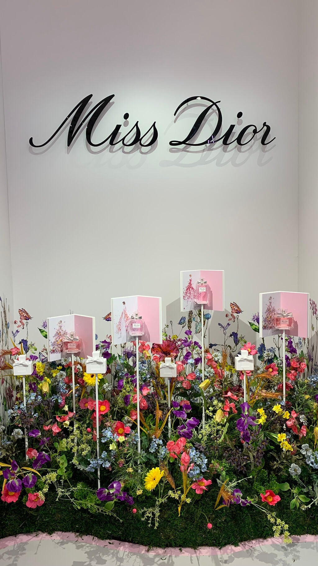 ミス ディオール オードゥ パルファン/Dior/香水(レディース)を使ったクチコミ(3枚目)