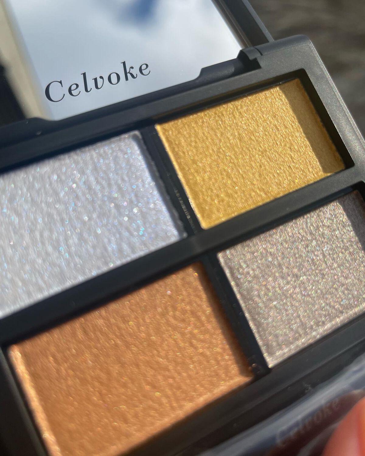 セルヴォーク ヴァティック アイパレット 06 アクアティックイエロー/Celvoke/アイシャドウパレットを使ったクチコミ（2枚目）